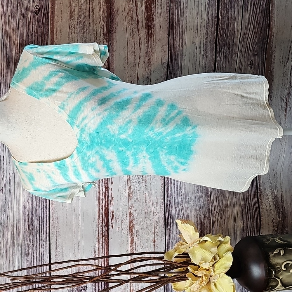 NWT LAmade TEAL TIE DYE V NECK CAP SLEEVED PULLOVER TEE